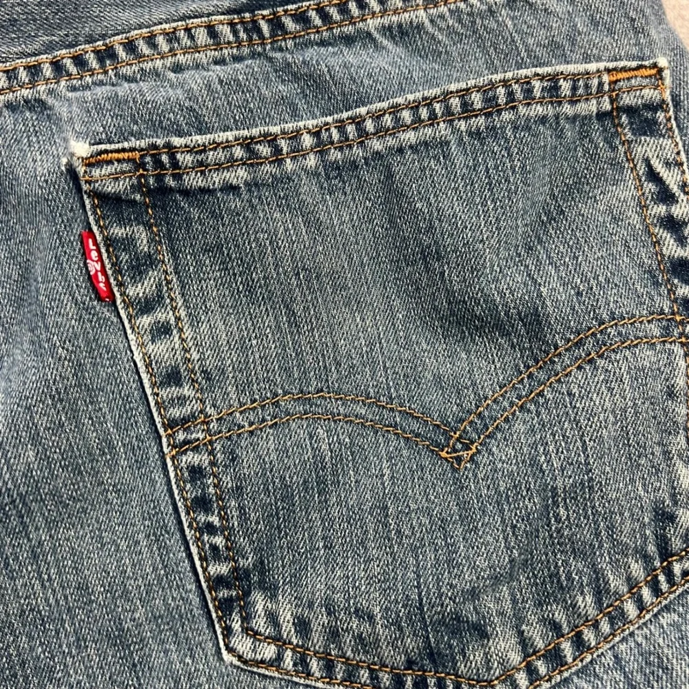 LEVI'S 559 Relaxed Straight Mens Jeans 38x34 Blue Medium Wash Denim Classic